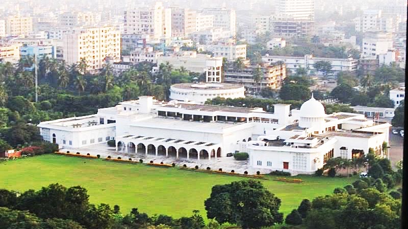 অন্তর্বর্তী সরকারের শপথ রাত ৯টায়