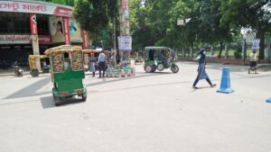 শিক্ষার্থীরা যখন ট্রাফিক
