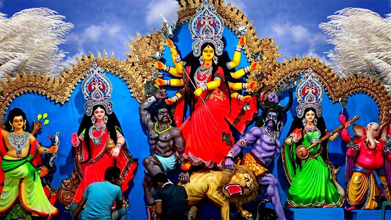 বোধনের মধ্য দিয়ে আজ জাগ্রত হবেন দেবী দুর্গা
