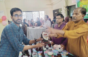 শিবগঞ্জে কৃতী শিক্ষার্থীদের সংবর্ধনা