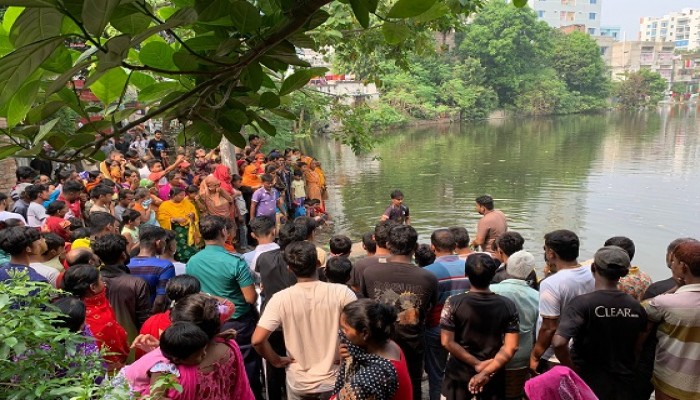 রাজশাহীর সাগরপাড়া পুকুরে ভাসমান মরদেহ উদ্ধার