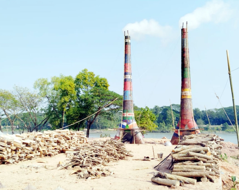 কুষ্টিয়ায় অনুমোদনহীন ইটভাঁটি দুই শতাধিক
