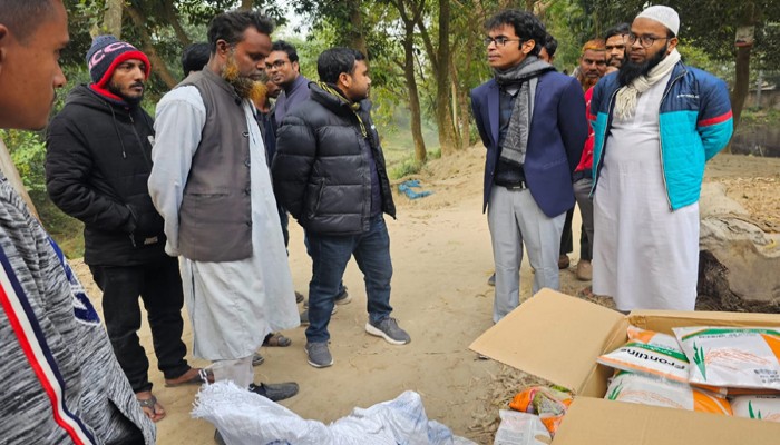 রাণীনগরে প্রণোদনার ১৬০কেজি বীজ জব্দ ও জরিমানা