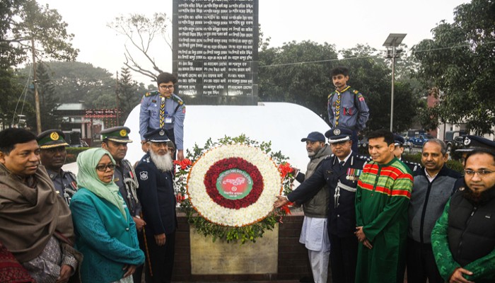 বর্ণাঢ্য আয়োজনে রাজশাহীতে মহান বিজয় দিবস উদযাপিত