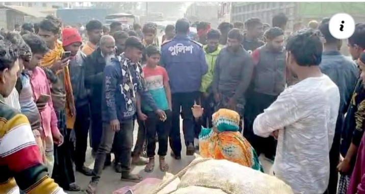 শিবগঞ্জে ট্রাকচাপায় ভ্যানচালক নিহত