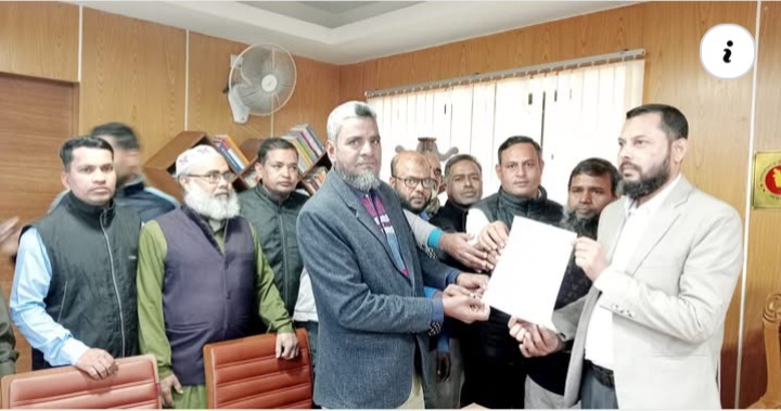 ৯ দাবি সরকারি গাড়িচালকদের : প্রধান উপদেষ্টা বরাবর স্মারকলিপি প্রদান