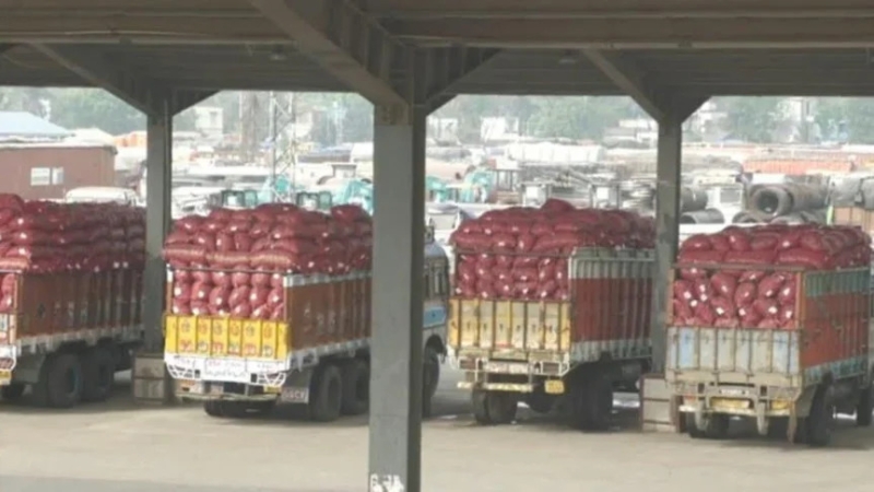 ভারত থেকে বেনাপোলে এল ৪৬৮ টন আলু