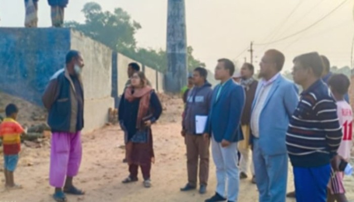 মোহনপুরে ইট ভাটা ও রাইস মিলে অভিযান, আড়াই লাখ টাকা জরিমানা আদায়
