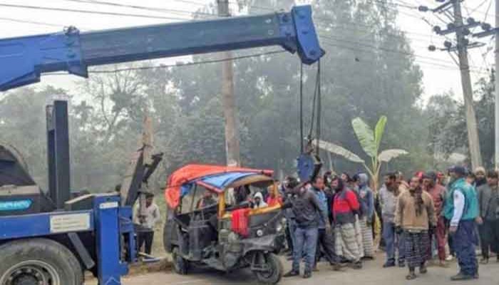 রংপুরে সড়ক দুর্ঘটনায় ৫জনের মৃত্যু