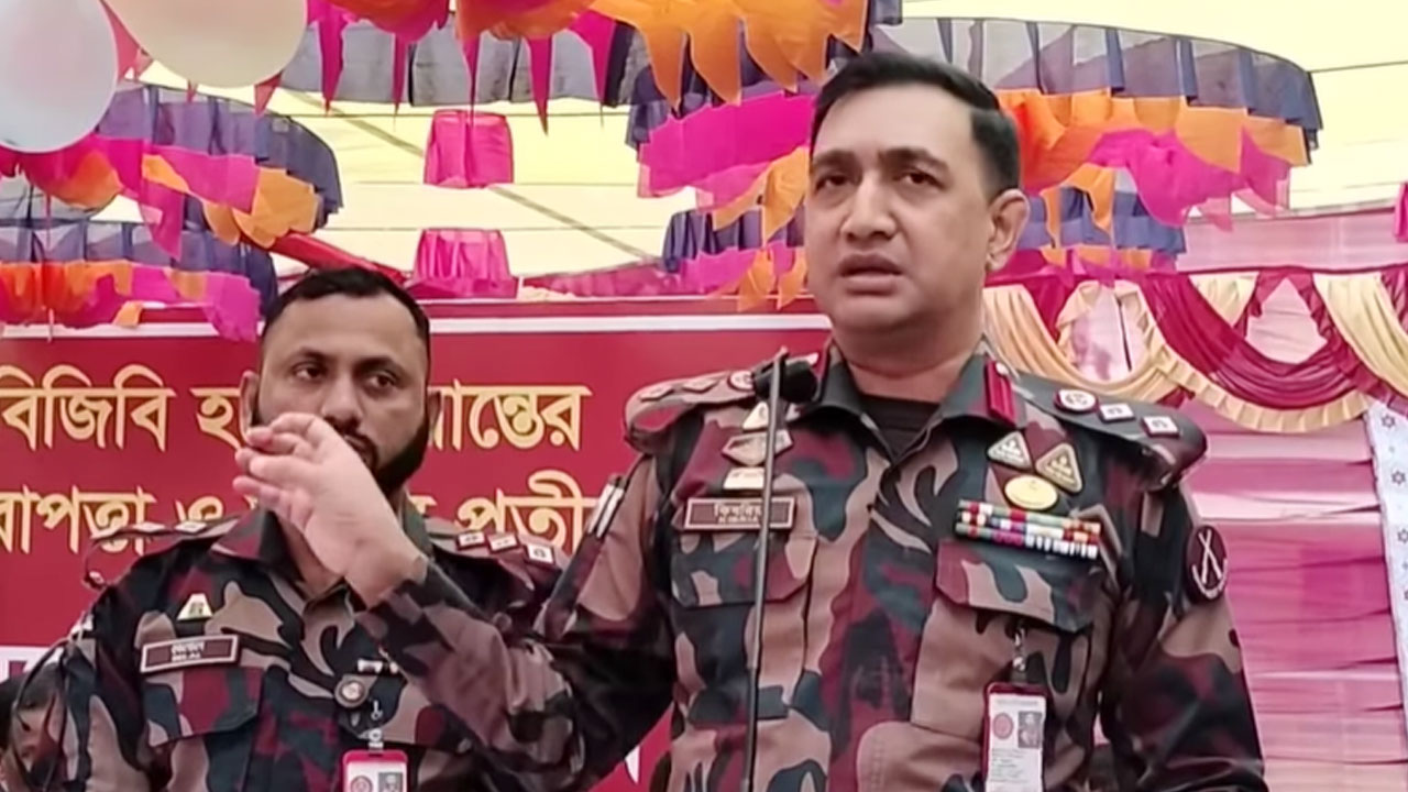 আমাদের পেছনে ১৮ কোটি মানুষ আছে, ভয় পাওয়ার কোনো কারণ নেই