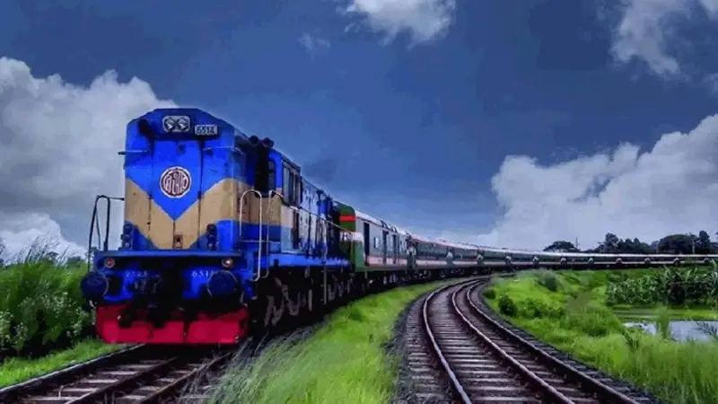 ট্রেনের টিকেট দিয়ে বিআরটিসি বাসে যাওয়া যাবে