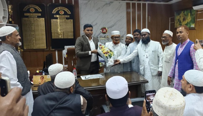 তানোরের নবাগত ইউএনও’র সঙ্গে জামায়াত নেতৃবৃন্দের সৌজন্যে সাক্ষাৎ