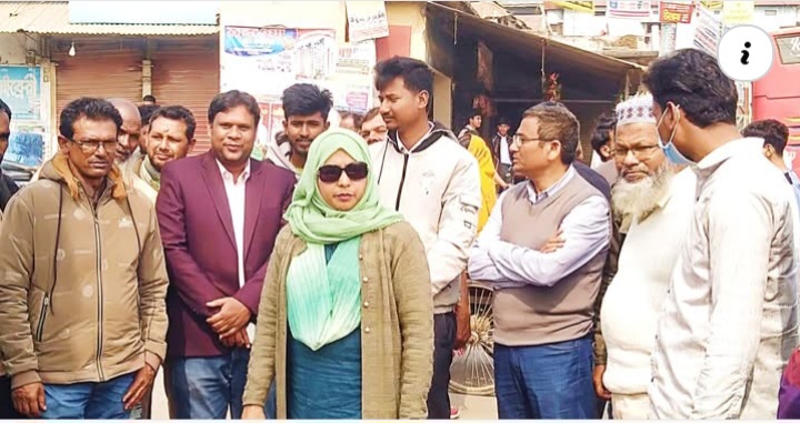 নাচোল বাসস্ট্যান্ড মোড়ে উচ্ছেদ অভিযান