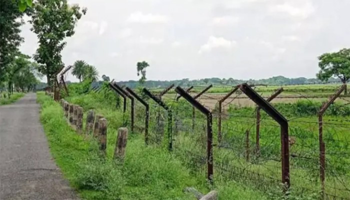 মহেশপুর সীমান্তে মাদকসহ ৬ বাংলাদেশি আটক