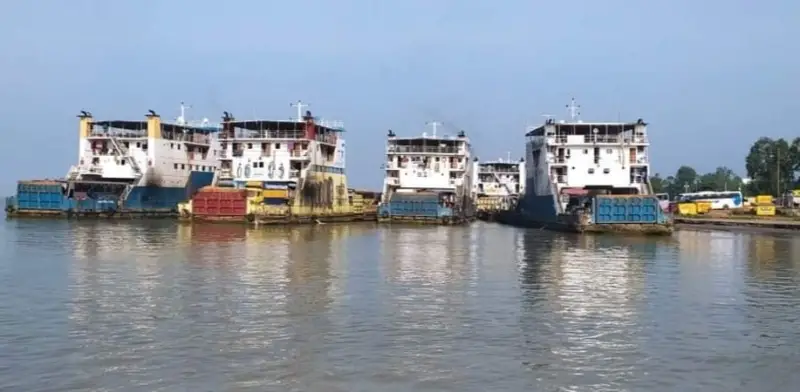 ঈদযাত্রা র্নিবিঘ্নে পাটুরিয়া ও আরিচা নৌপথে চলবে ২৩ ফেরি
