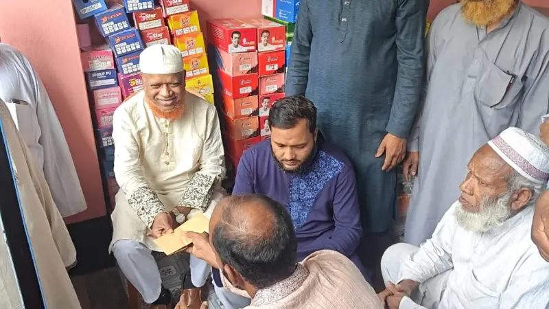 অগ্নিকাণ্ডে ক্ষতিগ্রস্ত পরিবারের পাশে জামায়াতে ইসলামী