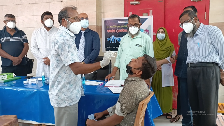 চাঁপাইনবাবগঞ্জে সরকারিভাবে করোনা পরীক্ষা শুরু