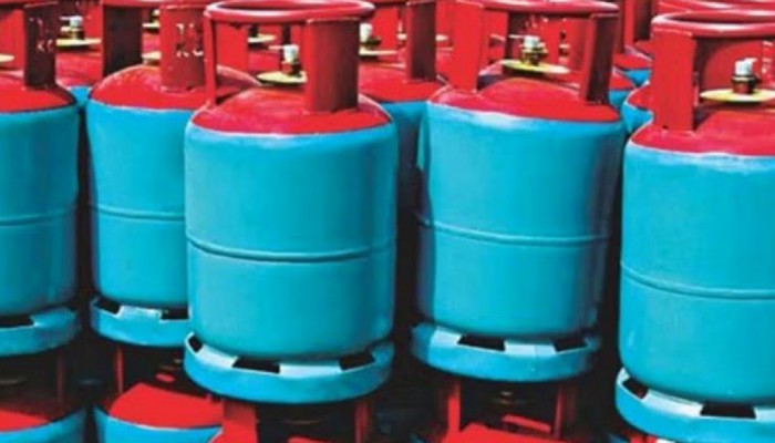 দাম কমল এলপিজির, সন্ধ্যা থেকে কার্যকর