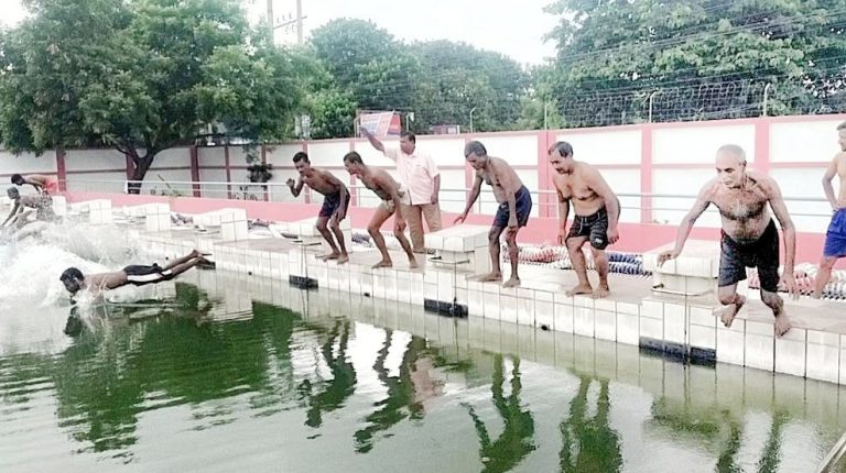 জাতীয় মৎস্য সপ্তাহ : এবার জেলেদের নিয়ে সাঁতার প্রতিযোগিতা