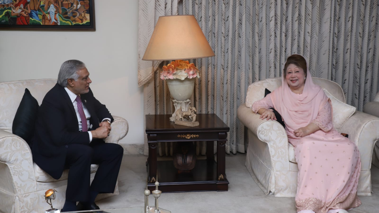 খালেদা জিয়ার স্বাস্থ্যের খোঁজ নিলেন পাকিস্তানের উপ-প্রধানমন্ত্রী