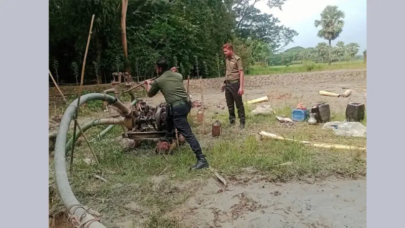 ডাসারে অবৈধ বালু উত্তোলন বন্ধ করে দিলেন প্রশাসন