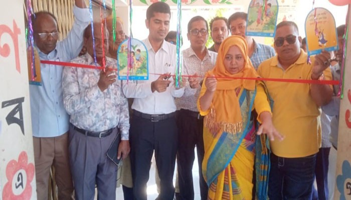 ঠিয়ায় টাইফয়েড টিকাদান ক্যাম্পেইন শুরু