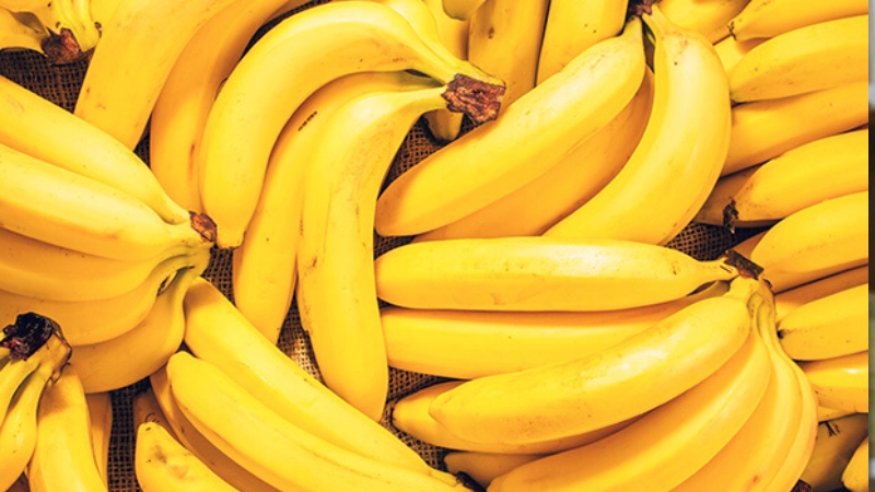 কেমিক্যাল দিয়ে পাকানো কলা চেনার সহজ উপায়!