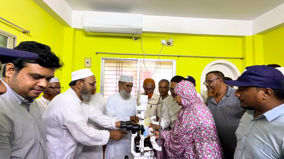 শিবগঞ্জে চক্ষু হাসপাতাল উপকেন্দ্রের যাত্রা শুরু