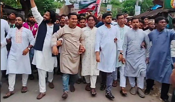 গোমস্তাপুরে এনসিপির সমাবেশ