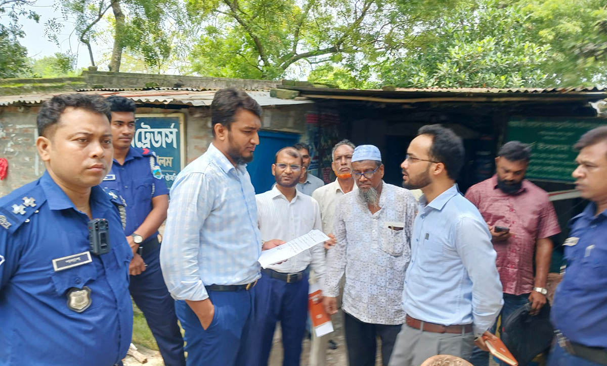 হোসেনডাঙ্গায় মোবাইল কোর্ট : খুচরা সার বিক্রেতাকে লাখ টাকা অর্থদণ্ড