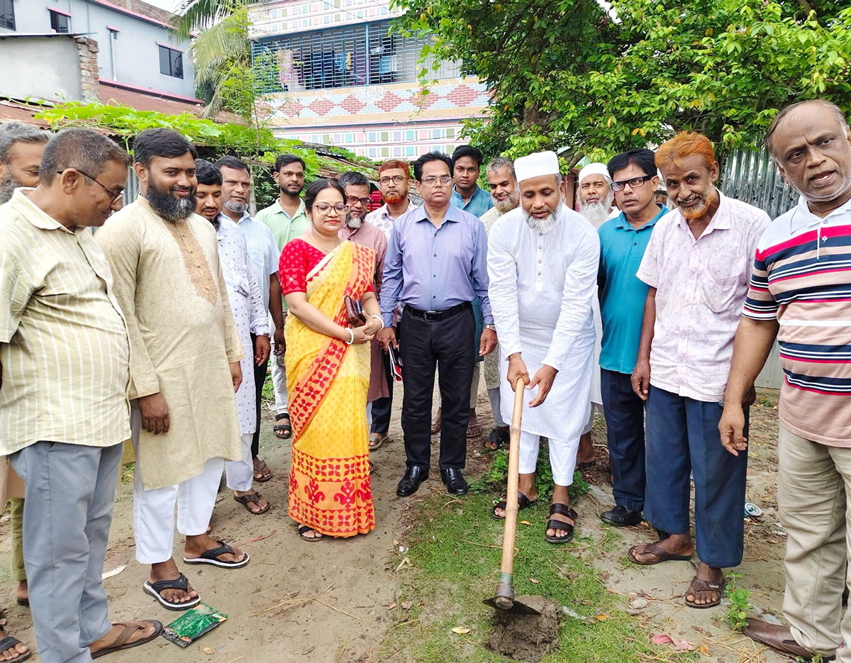 নাচোল পৌরসভার উন্নয়ন কাজের উদ্বোধন করলেন এমপি মিজানুর রহমান